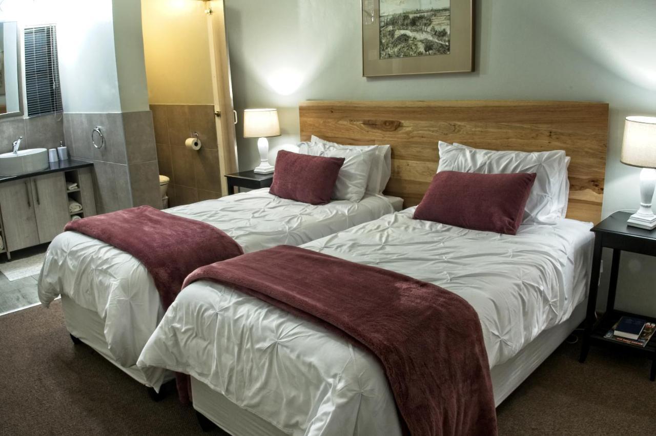 Rest-A-While Guest House - Pretoria-Noord Kültér fotó