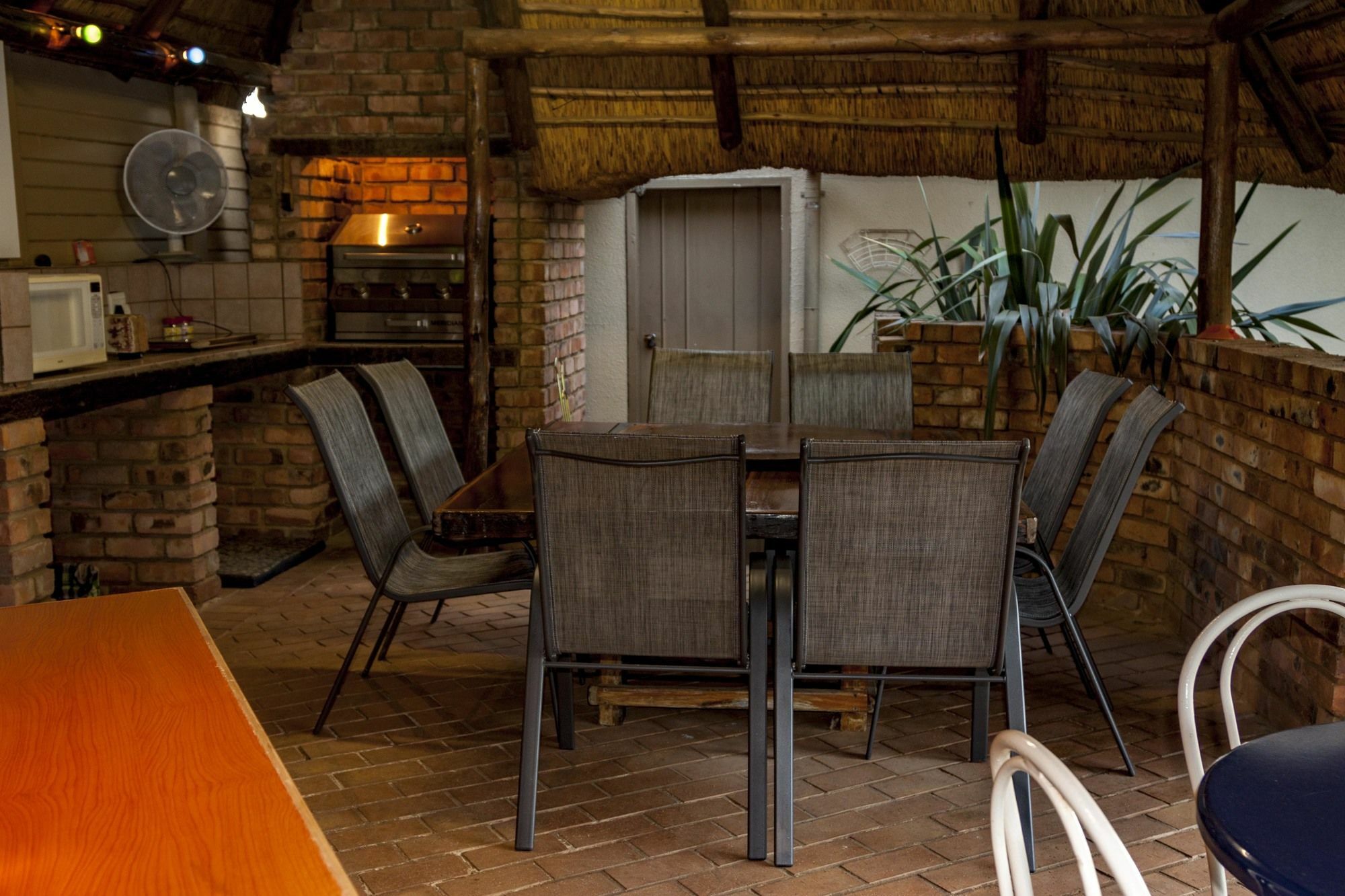 Rest-A-While Guest House - Pretoria-Noord Kültér fotó