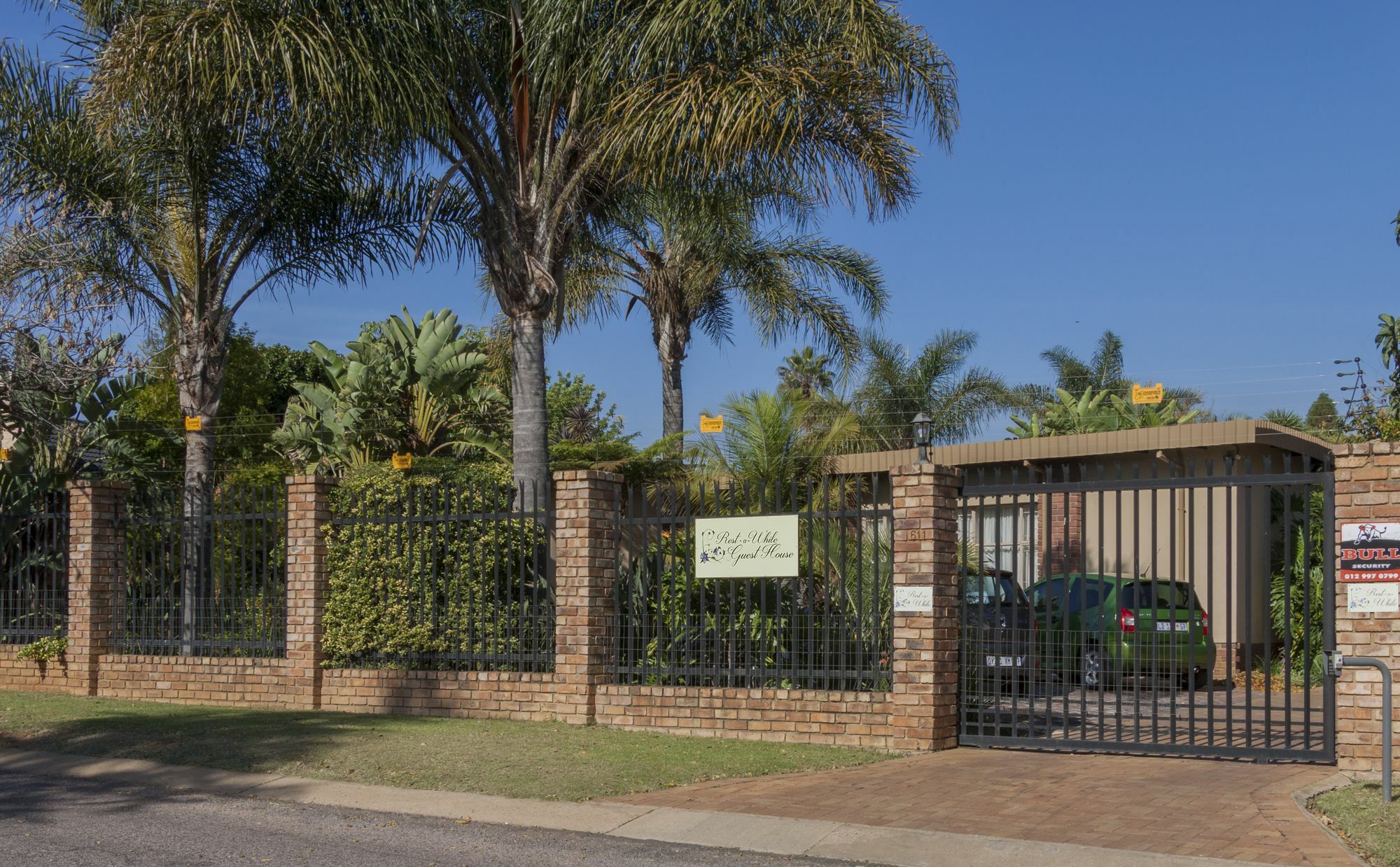 Rest-A-While Guest House - Pretoria-Noord Kültér fotó